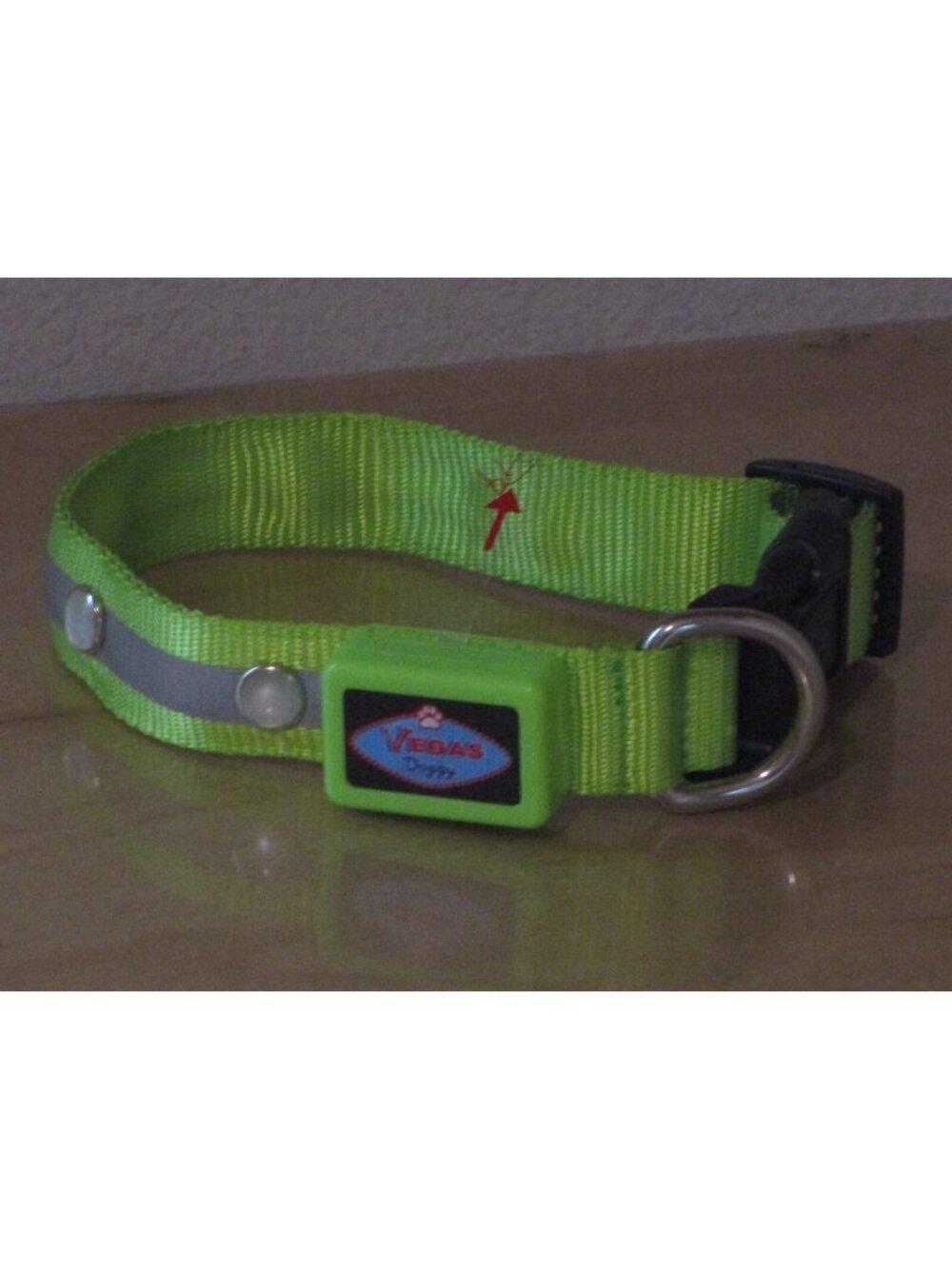 Vegas Doggy Light Up LED Dog Collar 3 Settings Green Size Small New in Bag